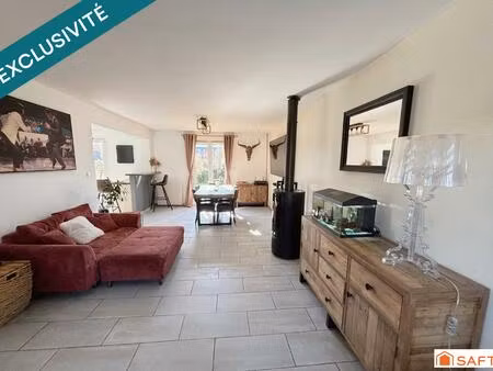 maison 88 m² avec jardin  garage et parking.