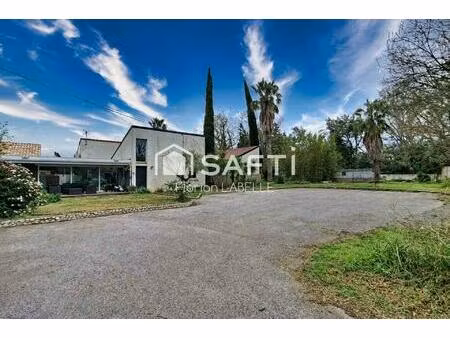 splendide mas moderne de 320 m²