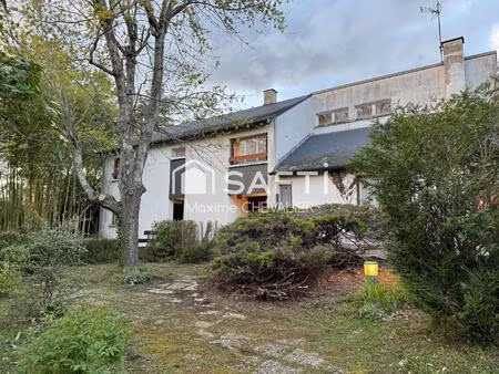 maison 8 pièces - 250m²