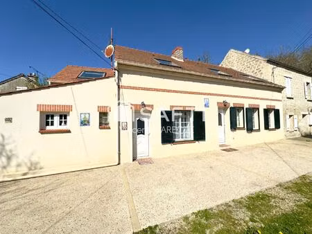 maison lumineuse et soignée