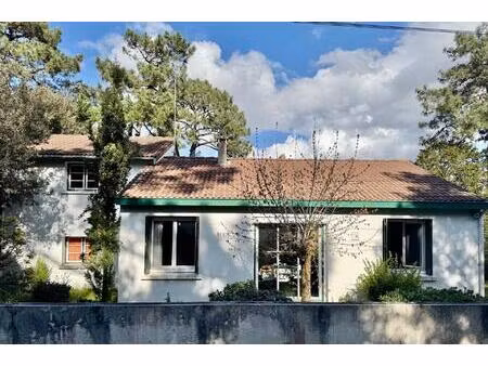 maison t4 bord de fôret