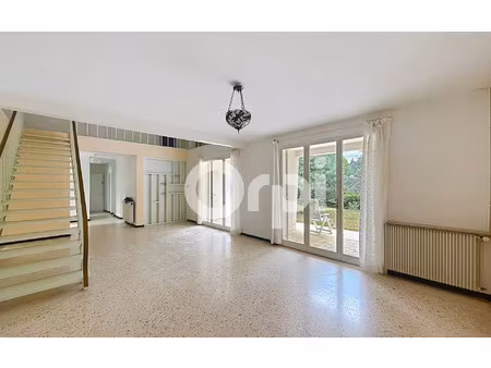location maison  m² t-5 à trélissac  990 €