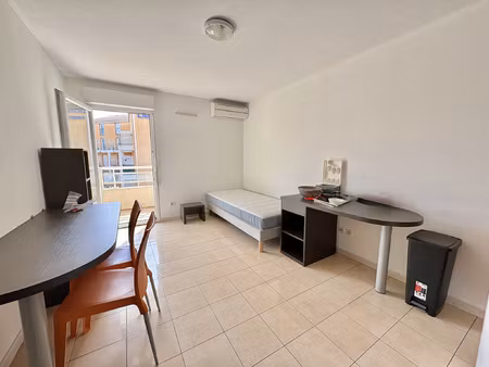 a vendre - studio 19m2 avec balcon et parking  idéal investi