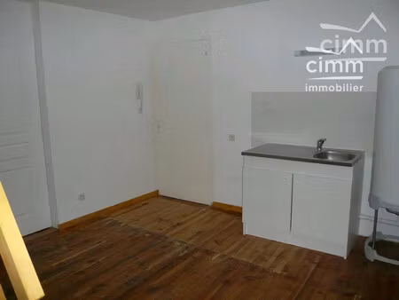 appartement t2 à louer  au centre de viriville (38980)