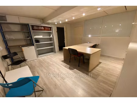 location bureau 17 m² à vallauris (06220)