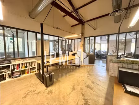 local d'activités à vendre 508 m2 + terrain 13011