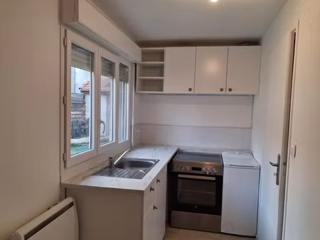 location appartement 2 pièces 32 m² à saint-fons (69190)  720 €