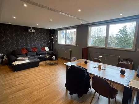 t4 meuble de 94m2 au sol  en duplex  centre ville  1340 charges comprises