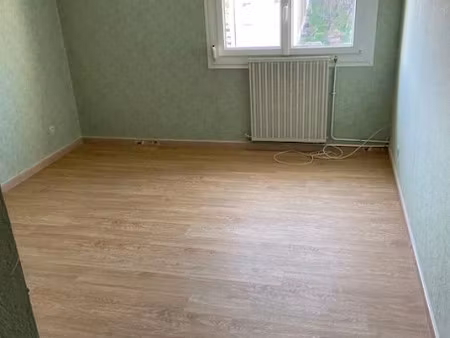 location meublée appartement 4 pièces 85 m² à champigneulles (54250)  870 €