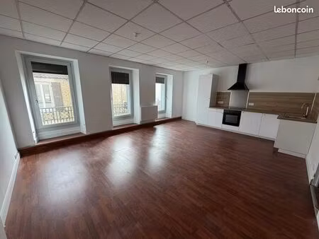 appartement 3 pièces 77 m²