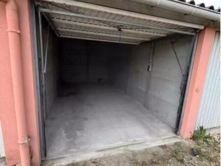 garage à louer