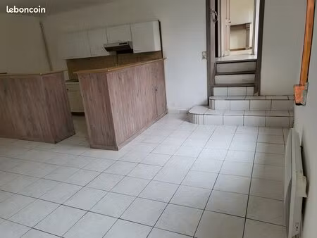 maison a louer à avesnes les aubert