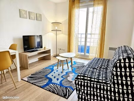 ? studio meublé rénové agen hyper centre 20m² parking