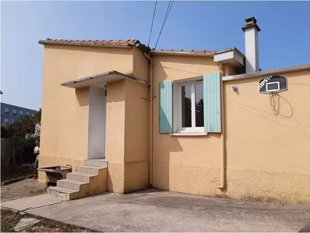 location maison 3 pièces 54 m² à ales (30100)  759 €