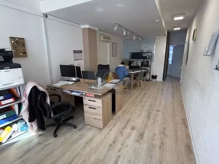 location locaux professionnels 2 pièces 46 m² à langres (52200)  500 €