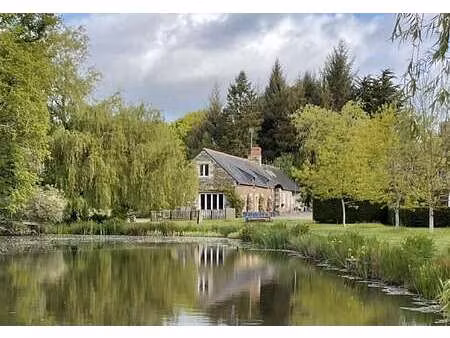 vente demeure d'exception piscine à cléguérec (56480) : à vendre piscine / 539m² cléguérec