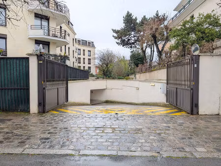 parking en sous-sol sécurisé - la garenne colombes
