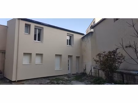 2 pieces de 28.16 m2 - noisy le sec