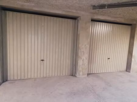 garage sécurisé à proximité du centre-ville