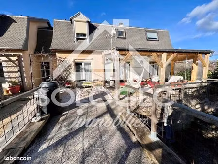 maison 5 pièces 150 m²