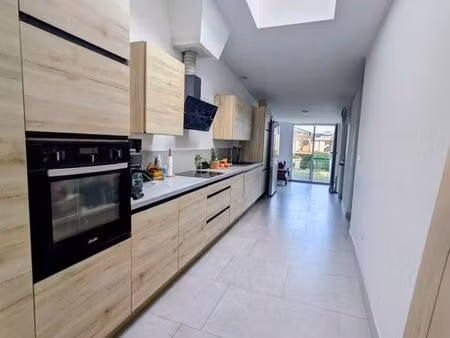 propriété 5 pièces 125 m²