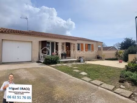 villa de 82 m² à vias