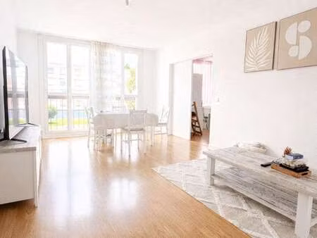 vente appartement 4 pièces à lorient (56100) : à vendre 4 pièces / 82m² lorient