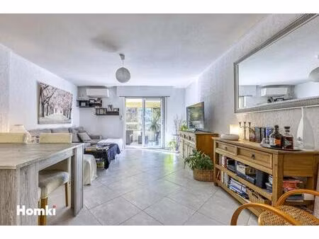 appartement t3 de 68m2 à saint-mandrier-sur-mer 83430  avenue marie fliche bergis