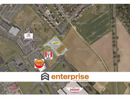 à louer en befa - 2 locaux commerciaux 821 m2 divisibles - laon chambry