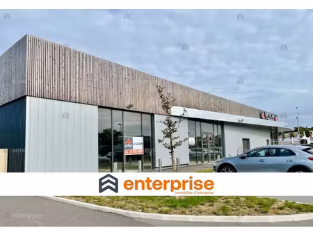 à louer - locaux neufs - 2 locaux commerciaux péronne - 370 m2