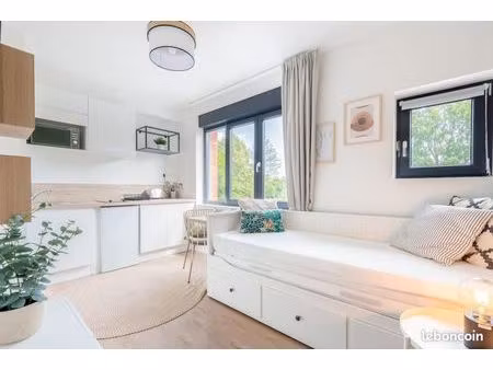 studio 1 pièce 13 m²