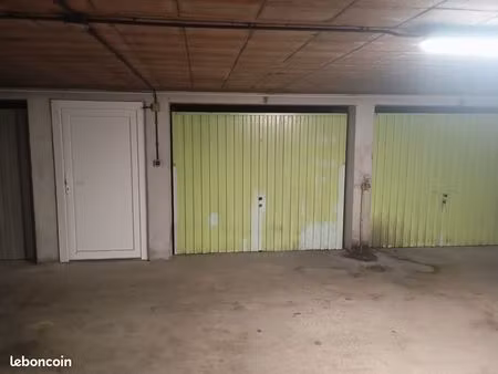 box/garage 12 5 m² à schiltigheim