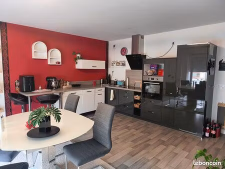appartement 3 pièces 84 m²
