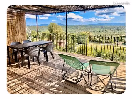 maison de village très belle vue