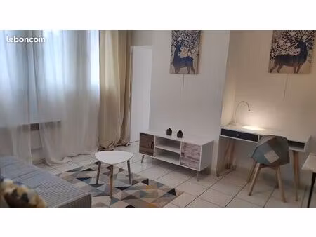 f2 meublé sur le proche centre ville caen