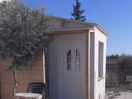 t2 la fare les oliviers 25m²