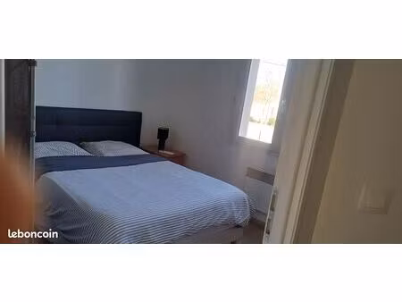 chambre lumineuse 15m2 avec douche a l'italienne