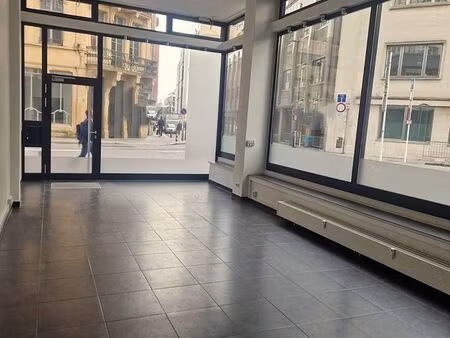 local commercial à louer à luxembourg-ville