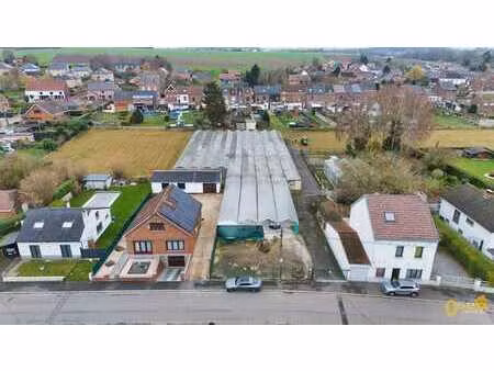 terrain à bâtir ±11.000 m² avec nombreuses possibilités