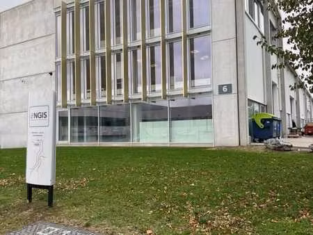 unité industrielle mixte moderne à zaventem