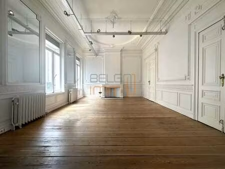 bureau ±100 m² - sainte-catherine