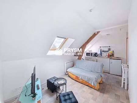 location appartement 2 pièces meublé à fougères (35300) : à louer 2 pièces meublé / 23m² f