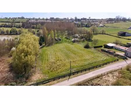 superbe terrain proche de chimay