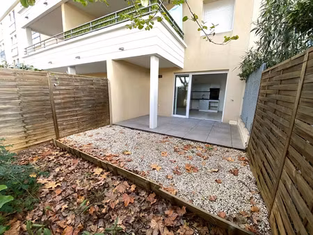 location appartement 1 pièce 24 m² à miramas (13140)