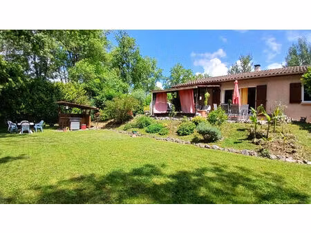 maison de plain-pied située à monteils - proche commerces