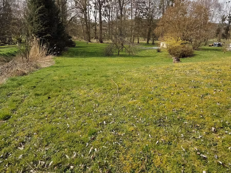 terrain constructible de 2668m²