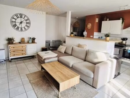 appartement 3 pièces / 71 m2 / parking / proche chr