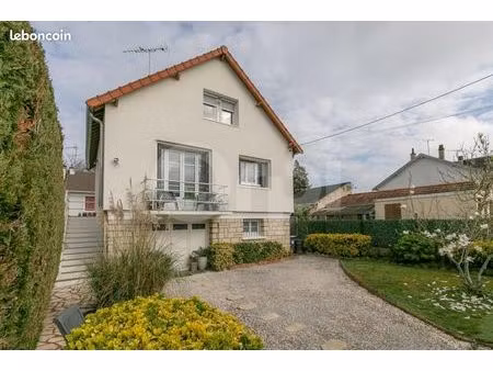 maison 2 pièces 100 m²