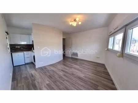 t2 lumineux de 38 m² à tours secteur la gare