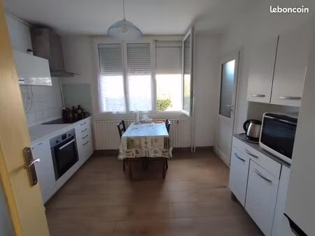 magnifique 3 pièces 66m² meublé  très calme  belle terrasse  parking privé et cave